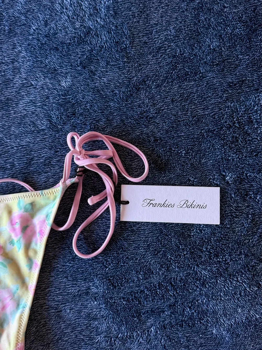 NWT Frankies Bikinis Pink Floral Tie-Side  Bikini Set in Nymphaea👙🩷💚🌸